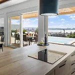 Casa Bella With Sea Views - 1,4km From The Villa Kaštela