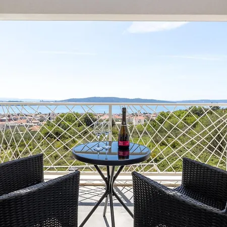 New Casa Bella With Sea Views, 1.4km From The Villa